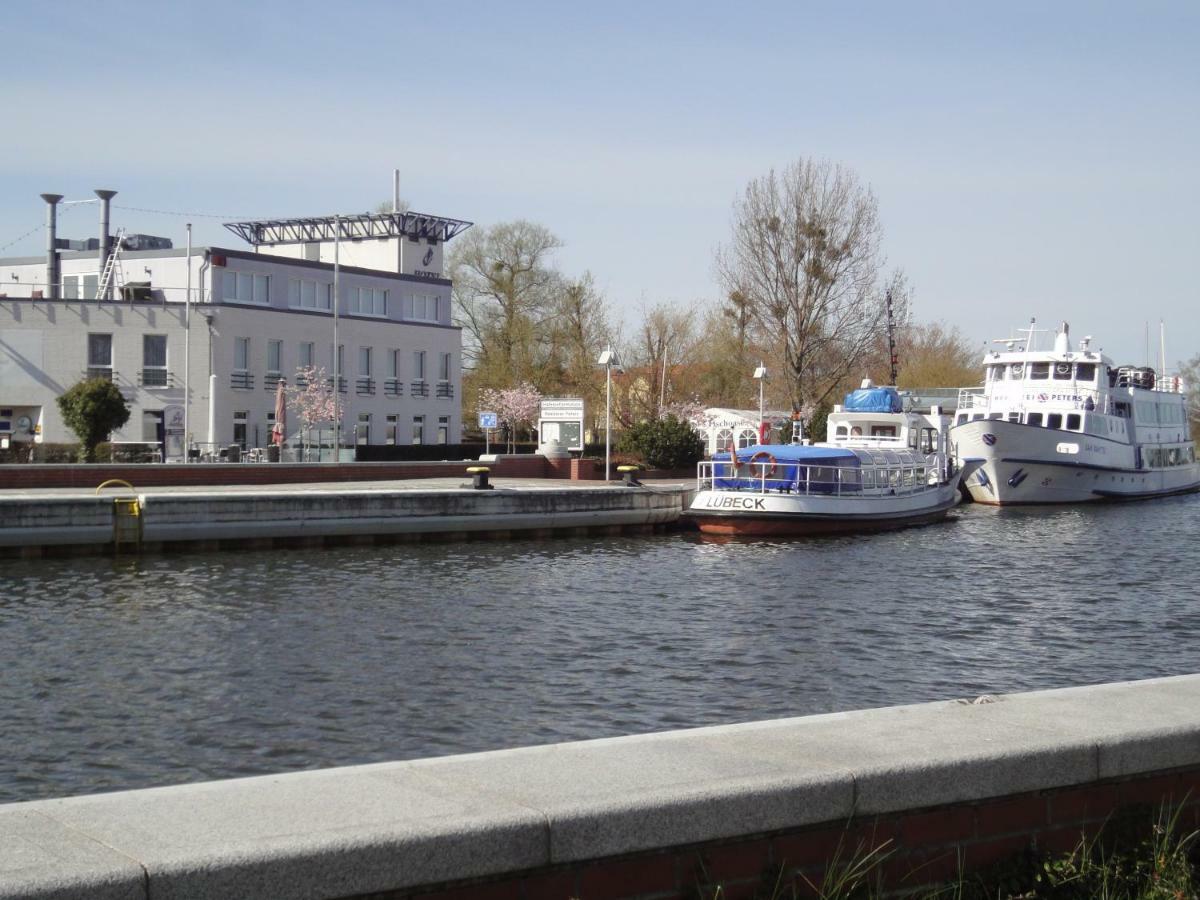 Fewo "Hafenblick" Ueckermunde Exterior photo
